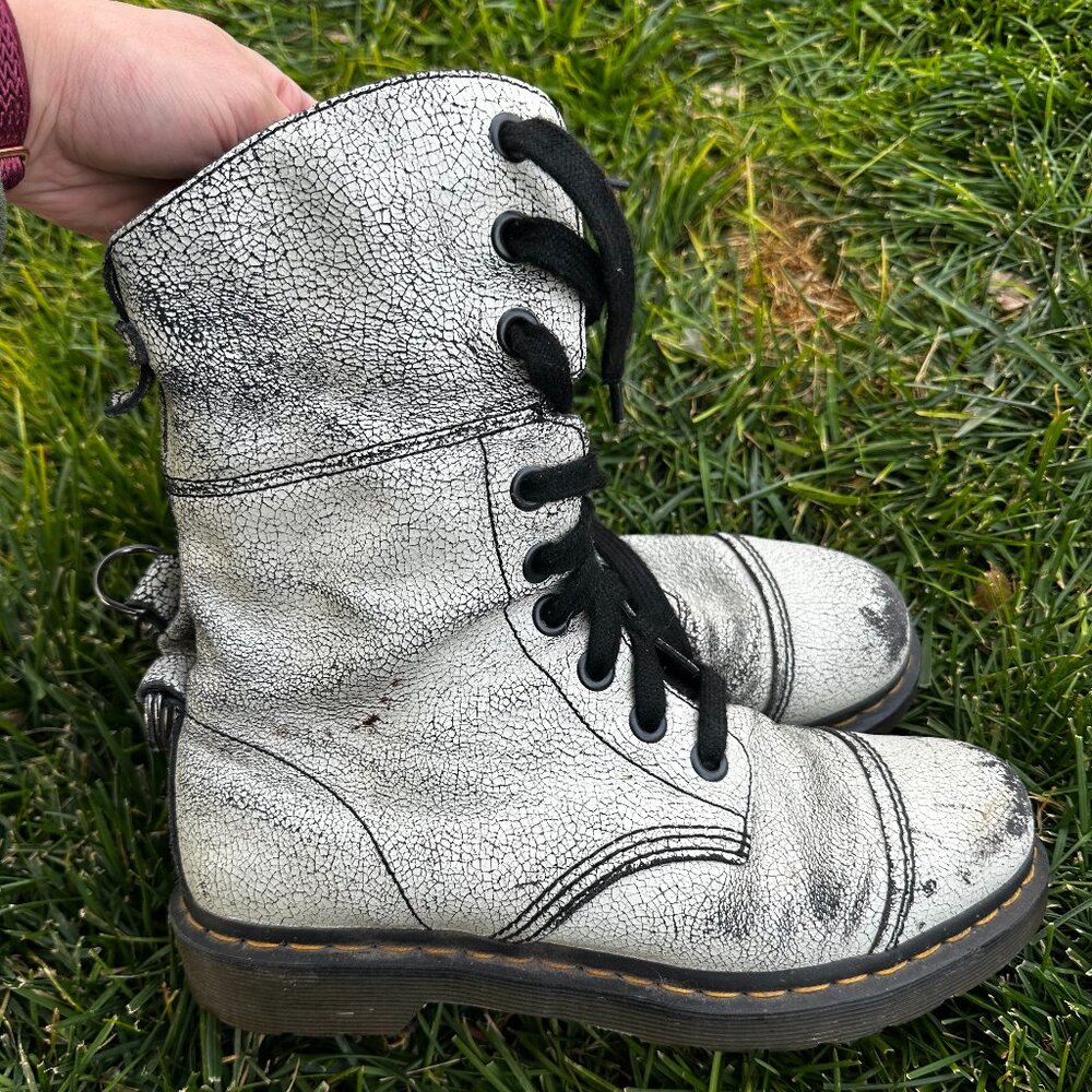 Dr. Martens